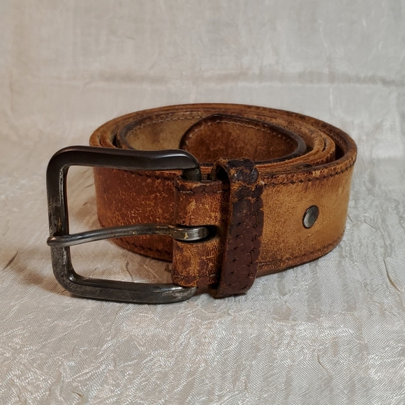 Vintage Other - 🔥DLTING 09/06🔥 VTG Distressed Leather Belt